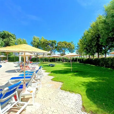 Beautiful In Vila Rosa Апартаменти